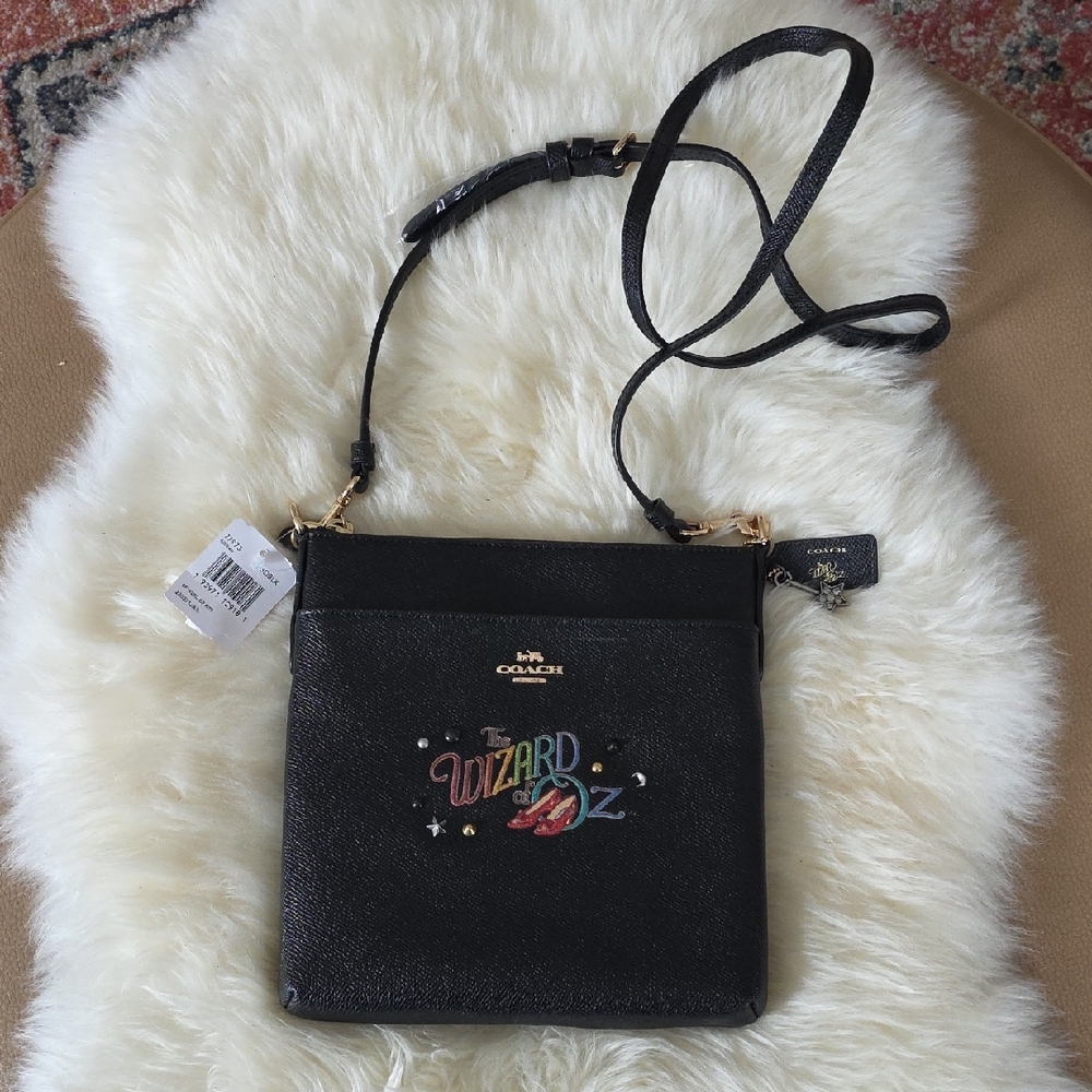 Adorable NWT Coach Wizard Of Oz Black Leather Kitt Crossbody 🖤👠🌟🔮🌛❤️🎁